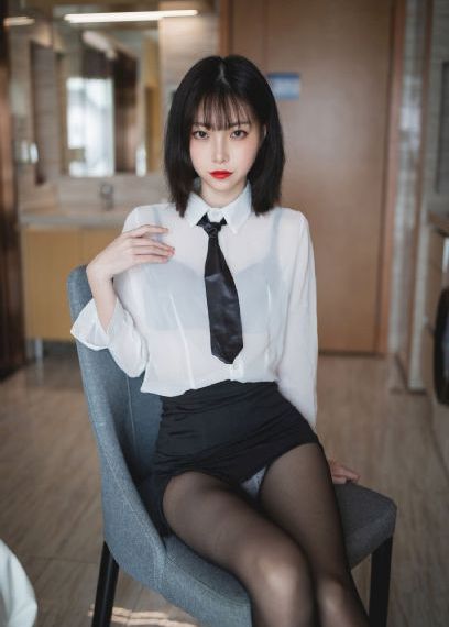 挣扎吧亚当君动漫免费观看