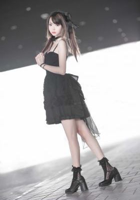 丰满少妇被爆浆蜜乳av
