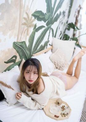 26岁女高中生动漫